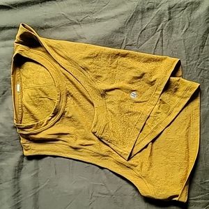 LULULEMON CROP TOP